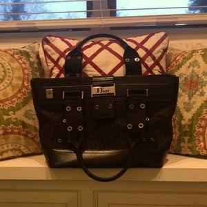 🌹🍃Authentic DIOR Handbag🌹🍃